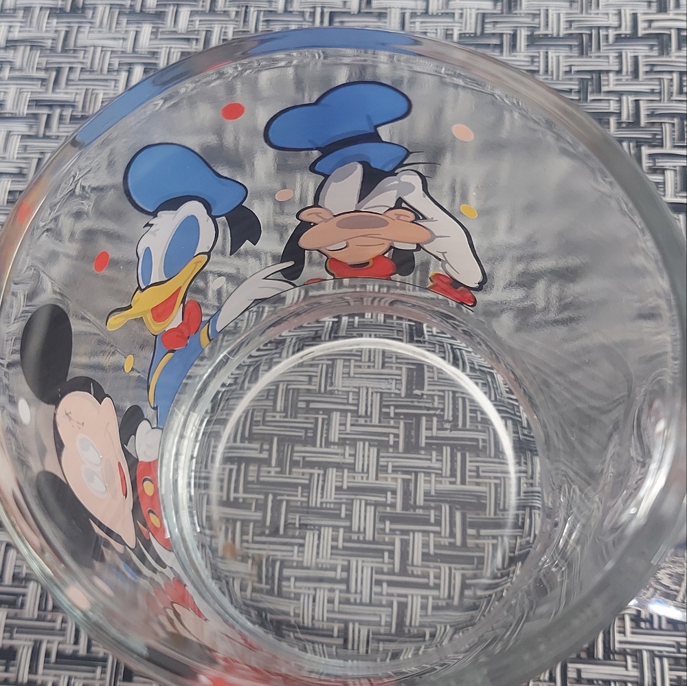 Disney coffee cup - Picture 7 of 9